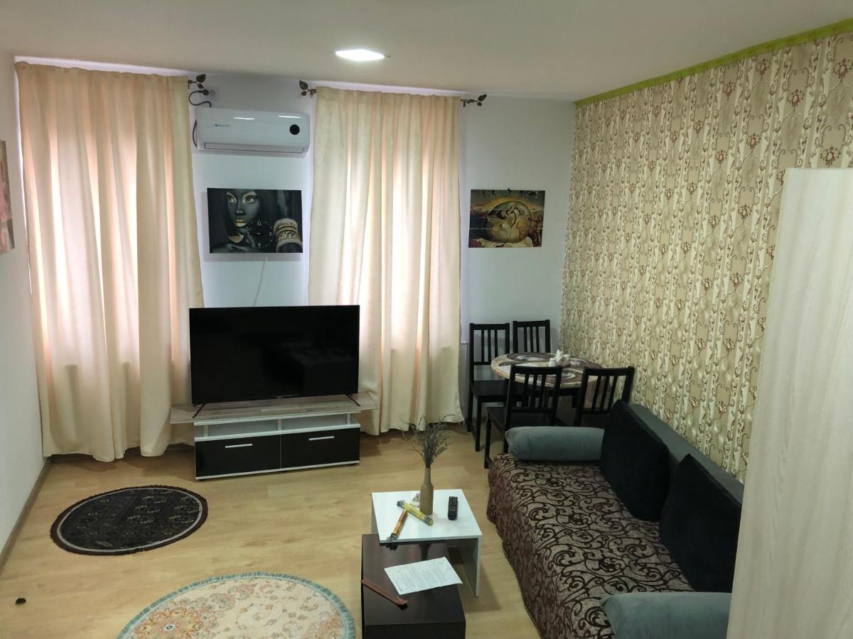 Serban Home Arenele Romane Marius Nasta Boekarest Buitenkant foto