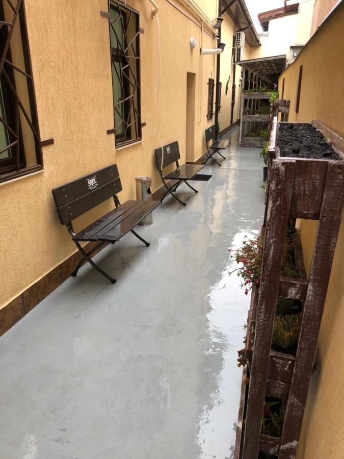 Serban Home Arenele Romane Marius Nasta Boekarest Buitenkant foto